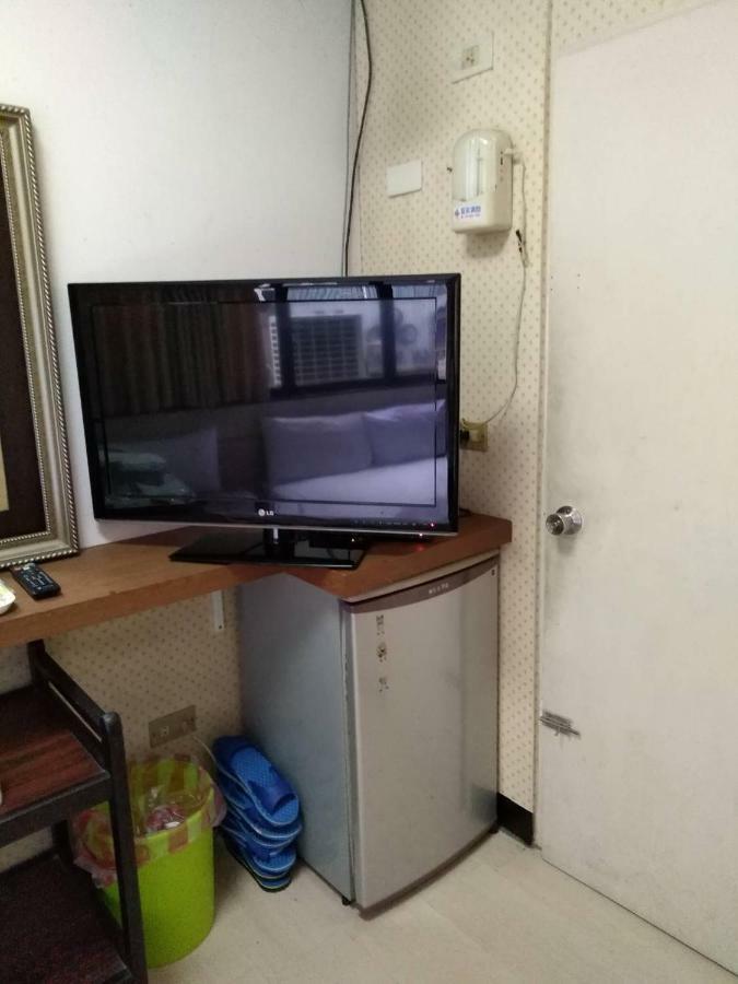 Hua Bin Hotel Yilan Kültér fotó
